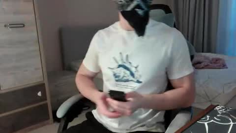 WizLoverr online show from May 25, 2026, 5:30 pm