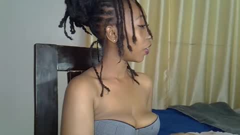 girlie o online show from March 11, 2025, 11:55 am