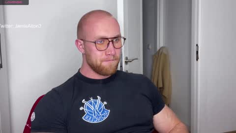 Snapshot of wlademarbergs chatting on January 17, 2025, 3:00 pm Wlademar online show from January 17, 2025, 3:00 pm