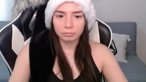 Snapshot of wolfs_daughter chatting on December 14, 2024, 5:58 pm Alex online show from December 14, 2024, 5:58 pm