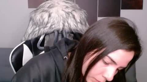 Snapshot of wolfs_daughter chatting on January 22, 2025, 2:48 am Alex online show from January 22, 2025, 2:48 am