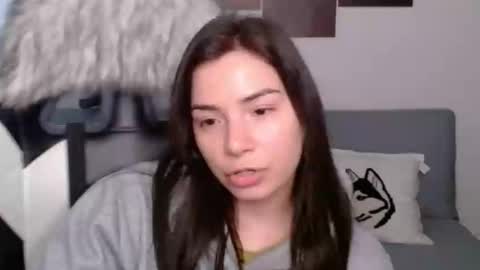 Snapshot of wolfs_daughter chatting on February 4, 2025, 9:31 pm Alex online show from February 4, 2025, 9:31 pm