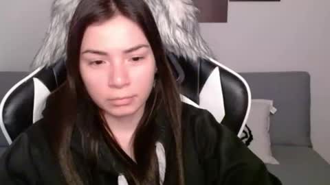 Snapshot of wolfs_daughter chatting on March 9, 2025, 1:04 am Alex online show from March 9, 2025, 1:04 am