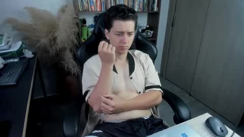 wolker_allan online show from October 24, 2025, 12:01 pm