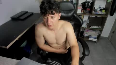 wolker_allan online show from December 19, 2025, 4:19 am