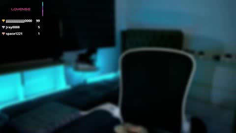 Julia online show from September 28, 2025, 6:19 am