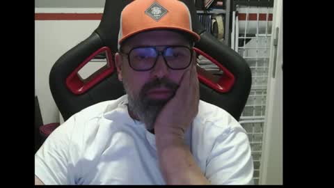 Snapshot of womenizzeer chatting on November 6, 2025, 7:09 am Adam online show from November 6, 2025, 7:09 am