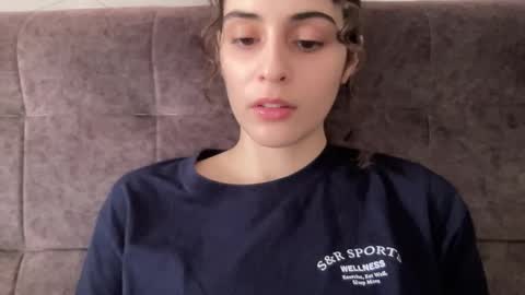 Snapshot of wonderland_stia chatting on October 7, 2025, 5:48 am Stia online show from October 7, 2025, 5:48 am