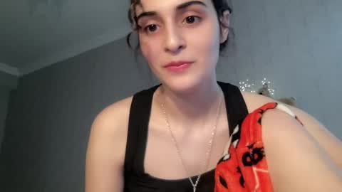 Snapshot of wonderland_stia chatting on November 18, 2025, 11:14 am Stia online show from November 18, 2025, 11:14 am