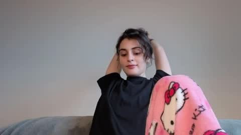 Stia online show from March 29, 2026, 2:17 pm