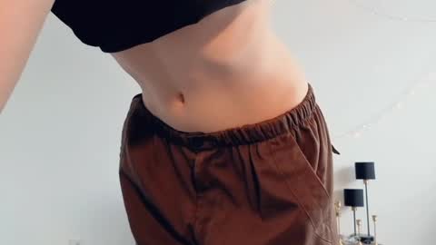 Stia online show from April 12, 2026, 3:06 pm