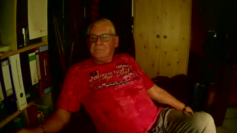 Always Horny online show from October 19, 2025, 5:02 pm