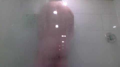 woodeee77 online show from April 26, 2026, 2:26 pm