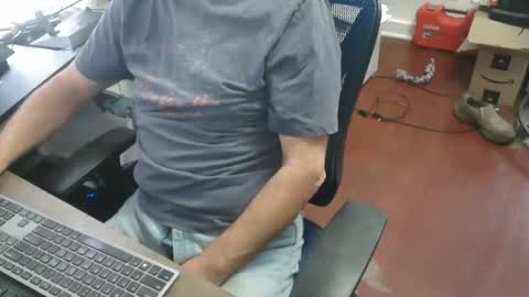 woodworker6473 online show from February 24, 2026, 1:42 pm