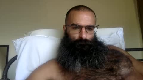 woof_wolf37 online show from February 24, 2026, 4:49 pm