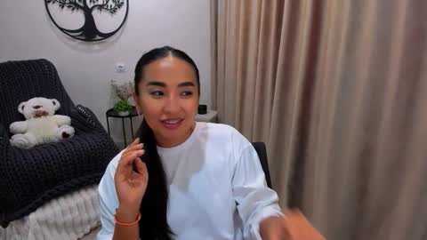 Snapshot of worldofkim chatting on October 9, 2025, 10:46 am dudetta Kim online show from October 9, 2025, 10:46 am