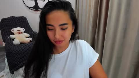 Snapshot of worldofkim chatting on October 22, 2025, 6:46 am dudetta Kim online show from October 22, 2025, 6:46 am