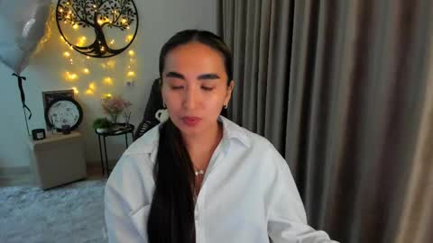 dudetta Kim online show from May 2, 2026, 8:14 pm