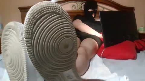 Ares online show from May 27, 2026, 1:57 am