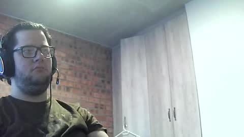 worsie online show from November 1, 2025, 8:49 am