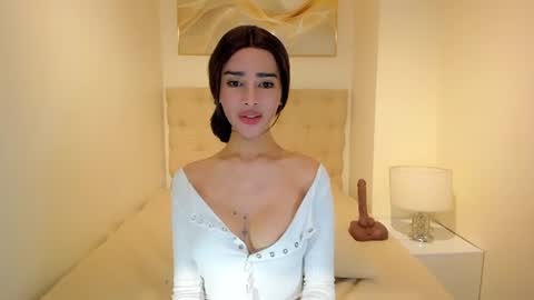 Lily online show from July 15, 2026, 5:12 am