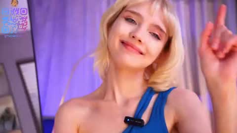 wow_angel online show from June 10, 2026, 6:34 am