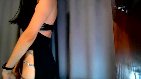 wow_dream_girl_ online show from September 29, 2025, 5:18 pm