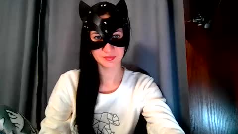 wow_dream_girl_ online show from October 27, 2025, 6:23 pm