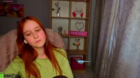 wow_emma_ online show from April 10, 2026, 1:49 pm