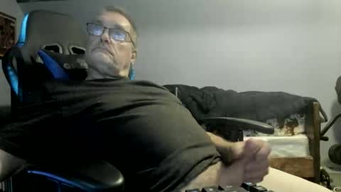 wowsers2022 online show from November 14, 2025, 1:26 am