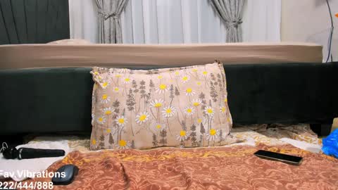              online show from January 24, 2025, 3:32 am