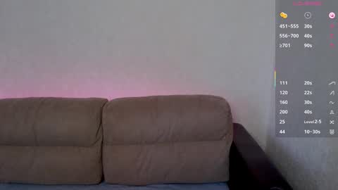 Eva online show from October 19, 2025, 2:01 am