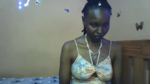 Snapshot of wren_7 chatting on November 18, 2025, 2:54 pm wren 7 online show from November 18, 2025, 2:54 pm