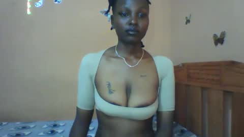 Snapshot of wren_7 chatting on November 19, 2025, 9:31 am wren 7 online show from November 19, 2025, 9:31 am