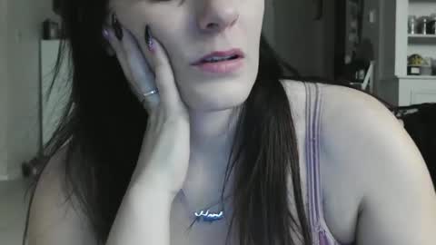 Snapshot of wrenleigh chatting on December 25, 2024, 9:24 am Crystal Lake online show from December 25, 2024, 9:24 am