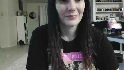 Snapshot of wrenleigh chatting on January 8, 2025, 9:21 am Crystal Lake online show from January 8, 2025, 9:21 am