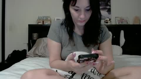 Snapshot of wrenleigh chatting on October 3, 2025, 8:00 am Crystal Lake online show from October 3, 2025, 8:00 am