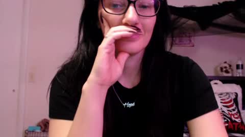 Snapshot of wrenleigh chatting on June 14, 2026, 8:27 am Crystal Lake online show from June 14, 2026, 8:27 am