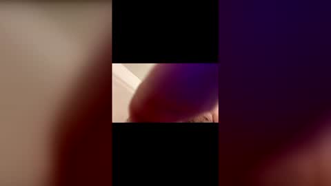 wtoddloomis10 online show from November 30, 2025, 11:03 am