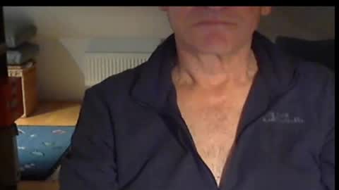 Wuki online show from October 19, 2025, 8:53 pm