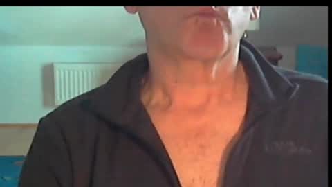 Wuki online show from October 27, 2025, 1:15 pm