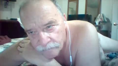 Snapshot of wvmountainlover chatting on January 10, 2025, 3:58 pm wvmountainlover online show from January 10, 2025, 3:58 pm