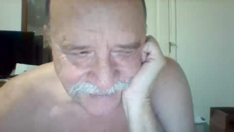 Snapshot of wvmountainlover chatting on January 20, 2025, 2:22 am wvmountainlover online show from January 20, 2025, 2:22 am