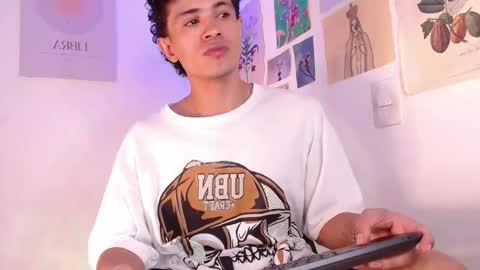 wyatt online show from December 6, 2024, 9:24 pm