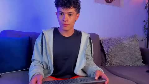 wyatt online show from January 4, 2025, 3:28 pm