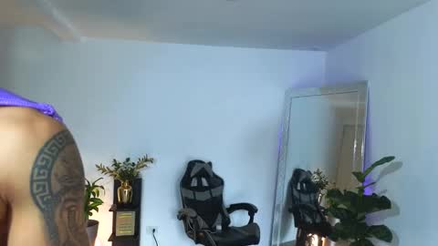 wyatt online show from October 3, 2025, 9:56 pm