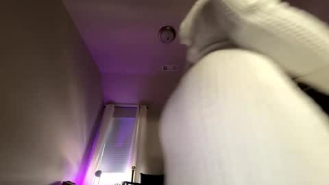 Snapshot of wynterheat chatting on November 10, 2025, 5:56 pm Wynter Heat online show from November 10, 2025, 5:56 pm