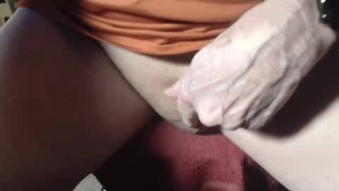 Snapshot of x050 chatting on November 16, 2025, 8:14 pm Whoopy III online show from November 16, 2025, 8:14 pm