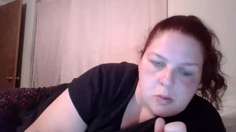 Snapshot of x0_jade chatting on December 21, 2025, 11:06 am x0_jade online show from December 21, 2025, 11:06 am