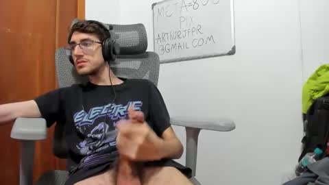 x4rthurtv online show from April 28, 2026, 11:43 pm